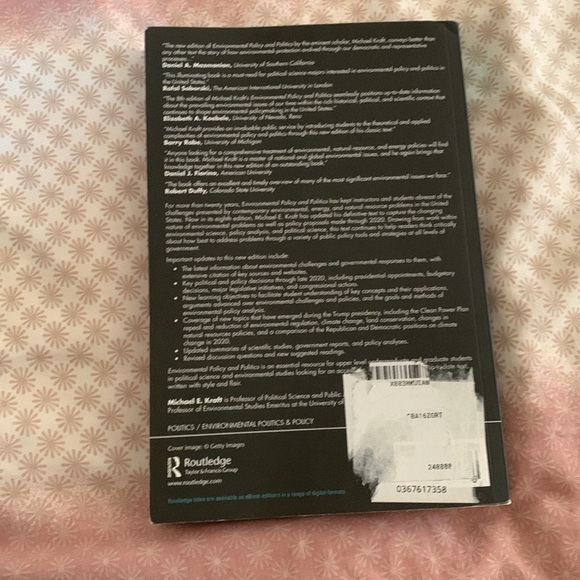 Like New Eighth Edition Environmental Policy and Politics by Michael E. Kraft - Picture 4 of 4